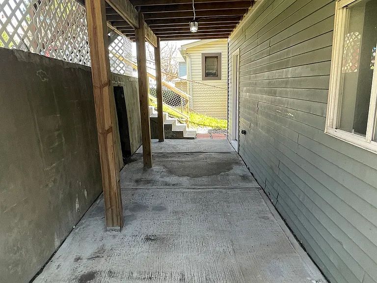 424 W 7th Ave #2 — Photo 6