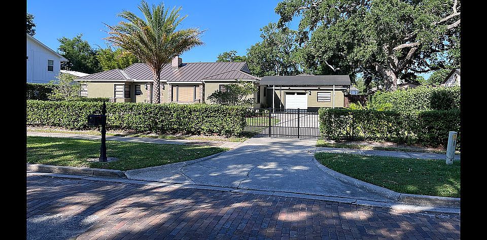 1st image of 522 Palm Dr