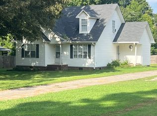 1416 Golfview Dr NE, Arab, AL 35016