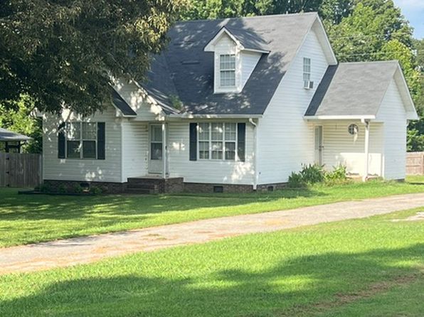 1416 Golfview Dr NE