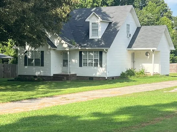 1416 Golfview Dr NE, Arab, AL 35016