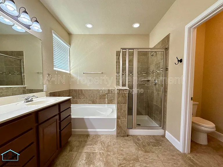 12807 Waterlily Way — Photo 10