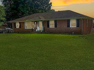 7477 Lexington Dr, Mechanicsville, VA 23111