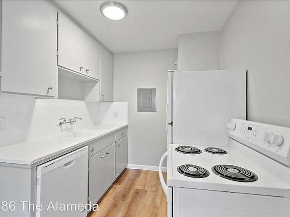 2nd image of 1786 The Alameda APT 13