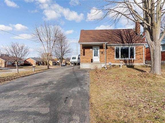 2nd image of 52 Dover St