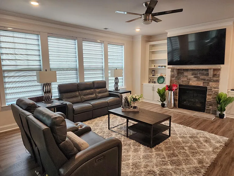 9282 Vecchio Dr — Photo 14