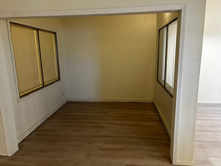1100 SW 77th Pl — Photo 7