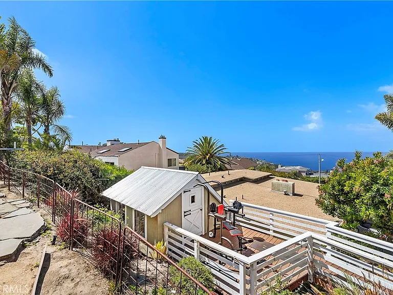 2830 Chateau Way — Photo 10