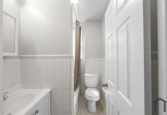 4th image of 3309 Southern Ave #1