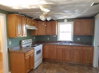 37 Cedar St #3, Taunton, MA 02780