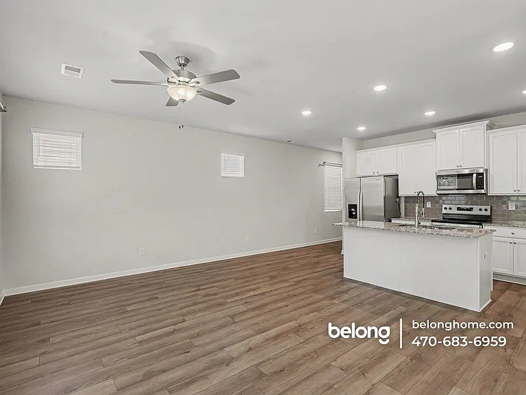 1242 Riverstone Rd — Photo 4