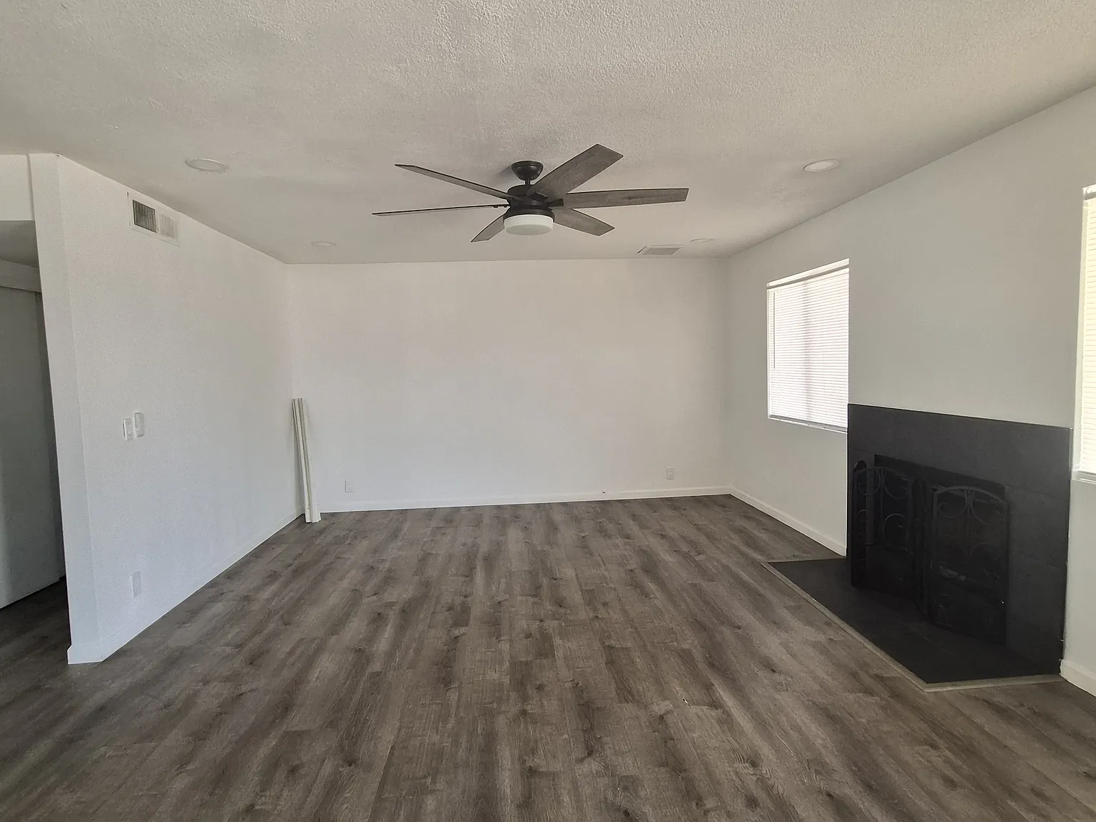 7410 W Vogel Ave — Photo 3