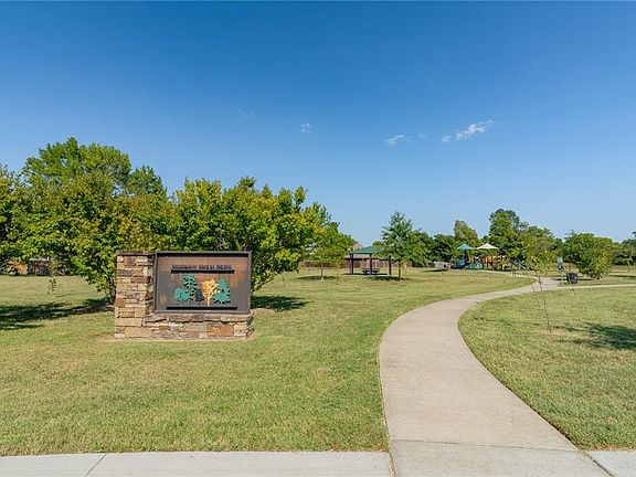 3rd image of 1846 S River Meadows Dr