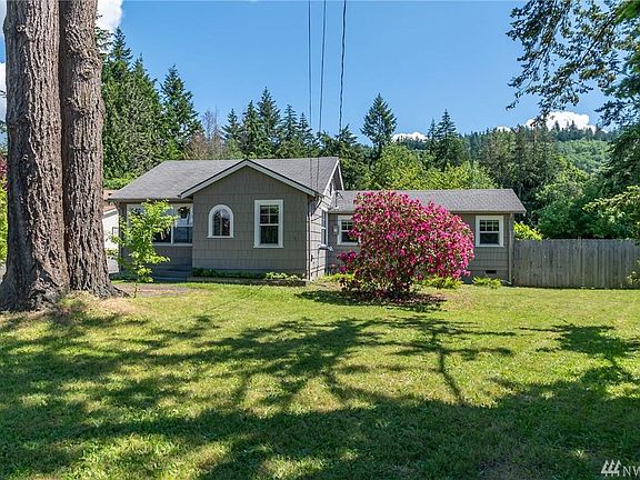 2nd image of 1705 Mount Baker Hwy