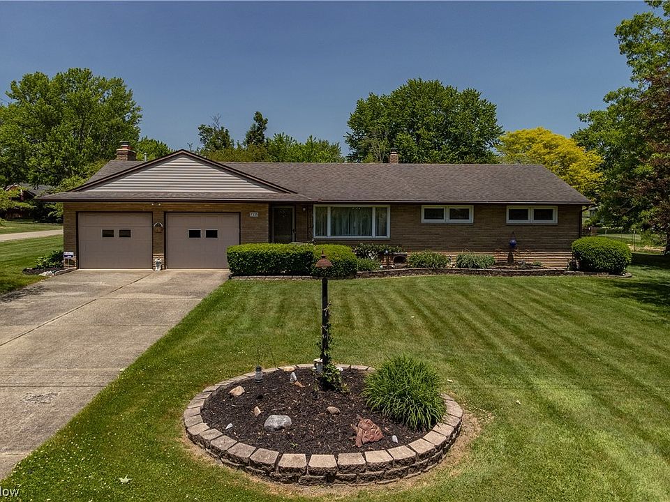 7335 Hooverdale St, Louisville, OH 44641 Zillow