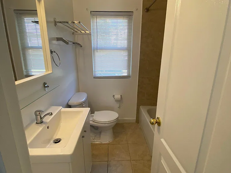 6968 Hawthorne St — Photo 9