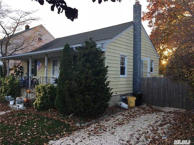2nd image of 21 9th St