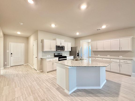 2nd image of 8420 Hollymead Ln
