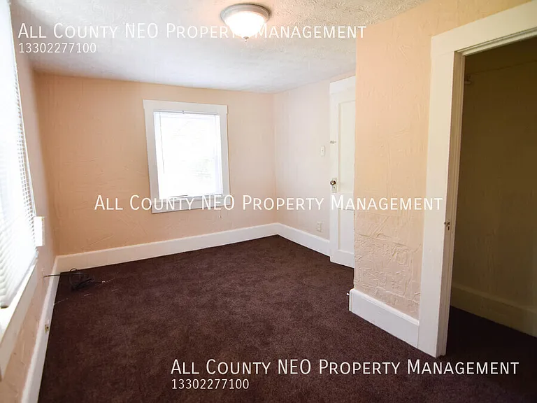 1234 Winton Ave — Photo 24