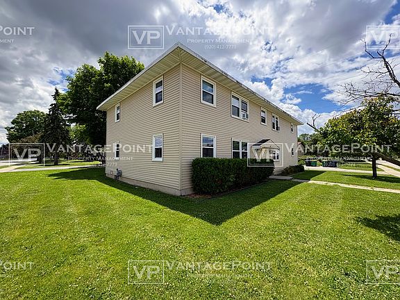 3rd image of 2120 Van Deuren St