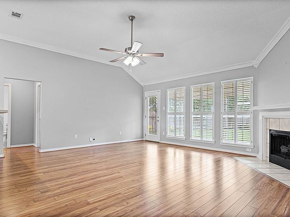 3rd image of 2145 Willow Oak Dr