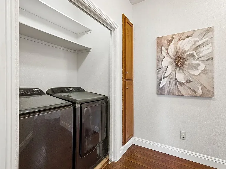 1501 Rene Ave — Photo 3