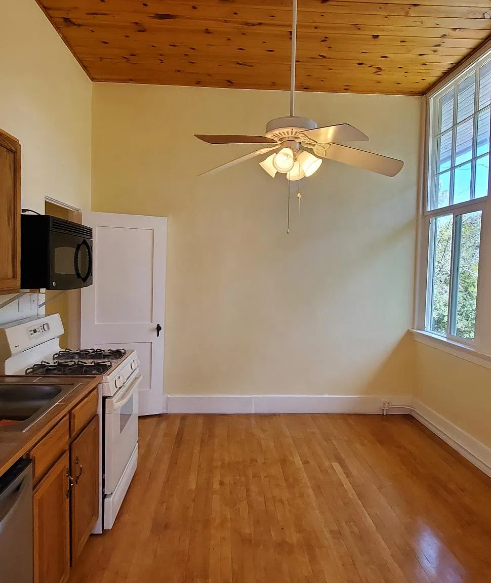 1 bed, 445 sqft, $1,195 — Photo 1