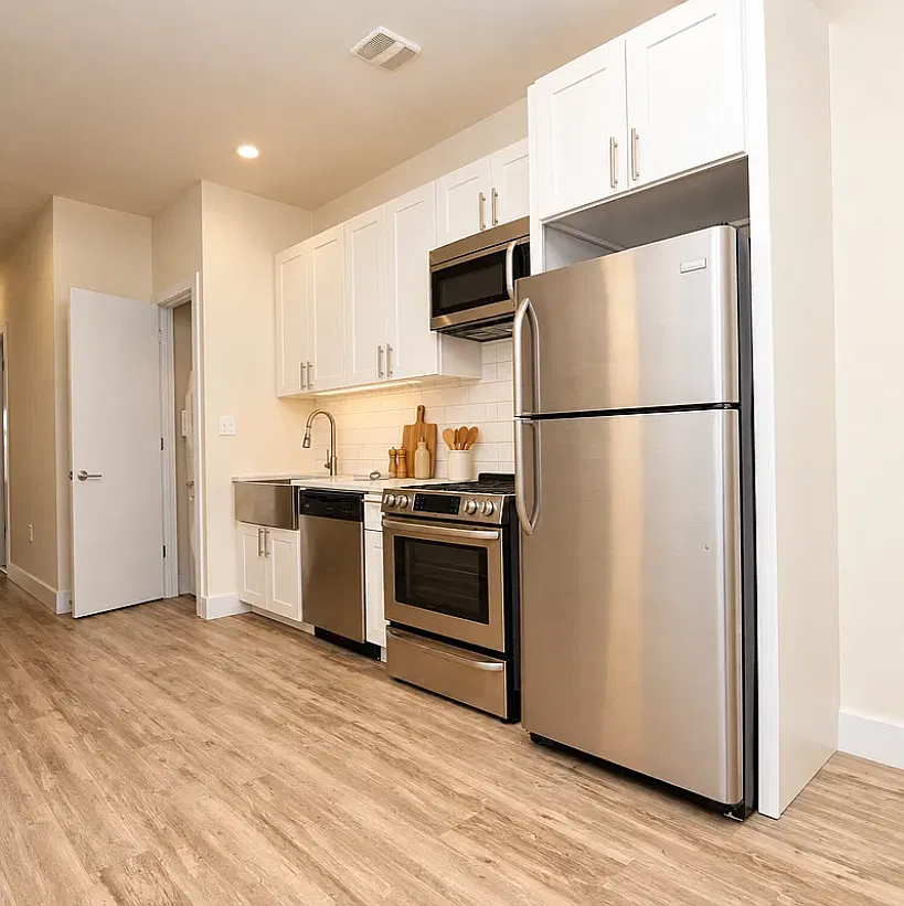 260 Hancock Street — Photo 3