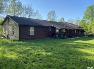 149 Drone Meadow Dr, Carbondale, IL 62903