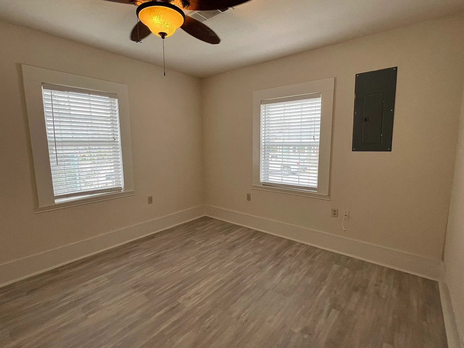 805 W Virginia St — Photo 4