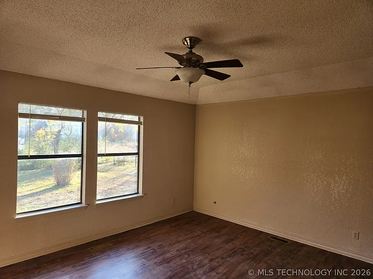 208 W 118th St S — Photo 10