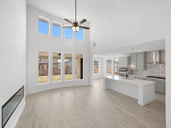 5th image of 162 Ash Juniper Rd