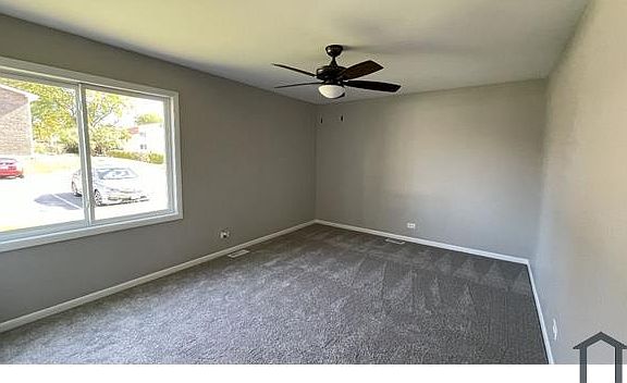 4th image of 3018 Roberts Dr #9-1