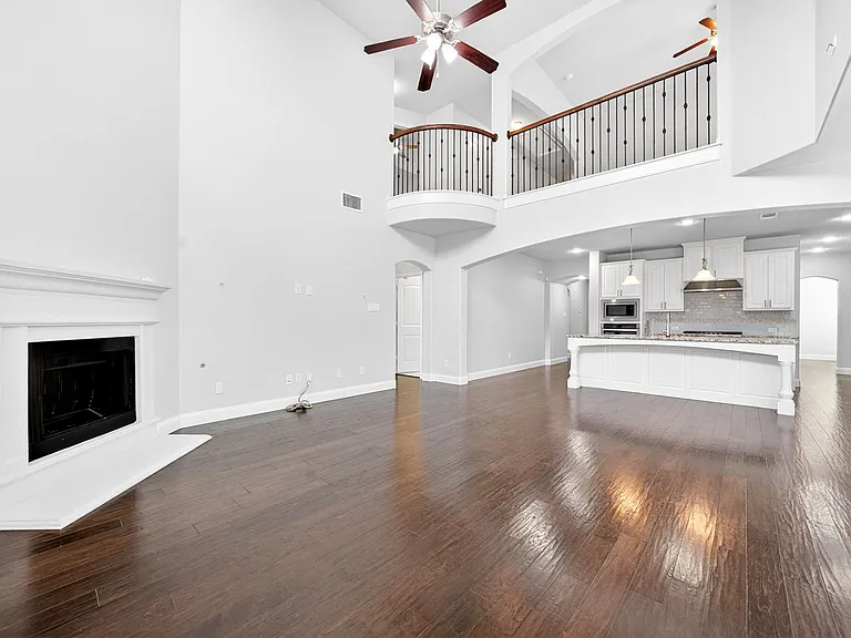 15608 Governors Island Way — Photo 8