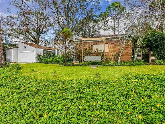 3rd image of 701 Connell Dr