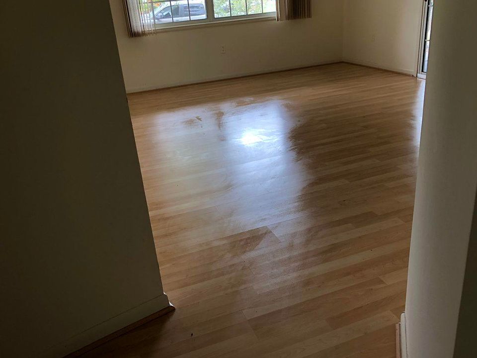 2nd image of 10080 SW 97th Ave