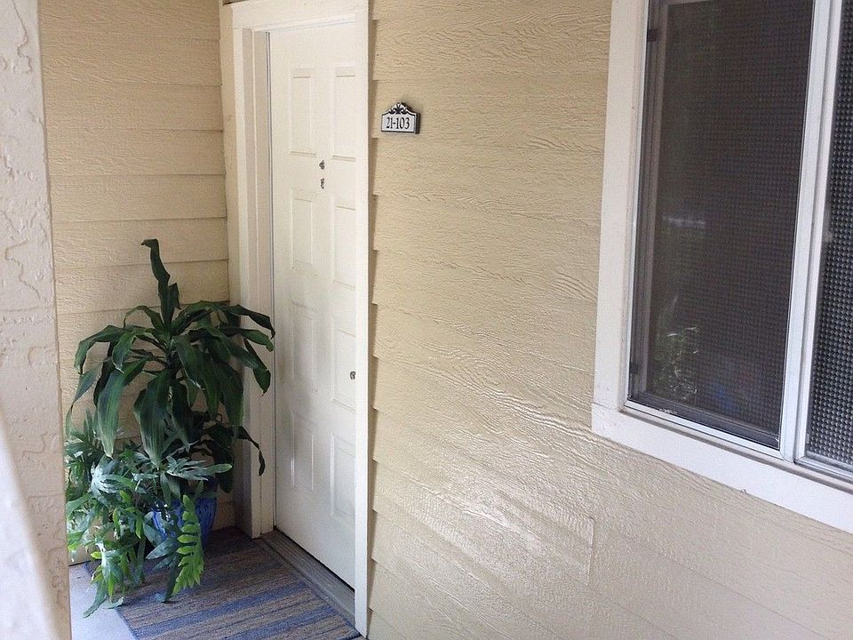 Front entryway