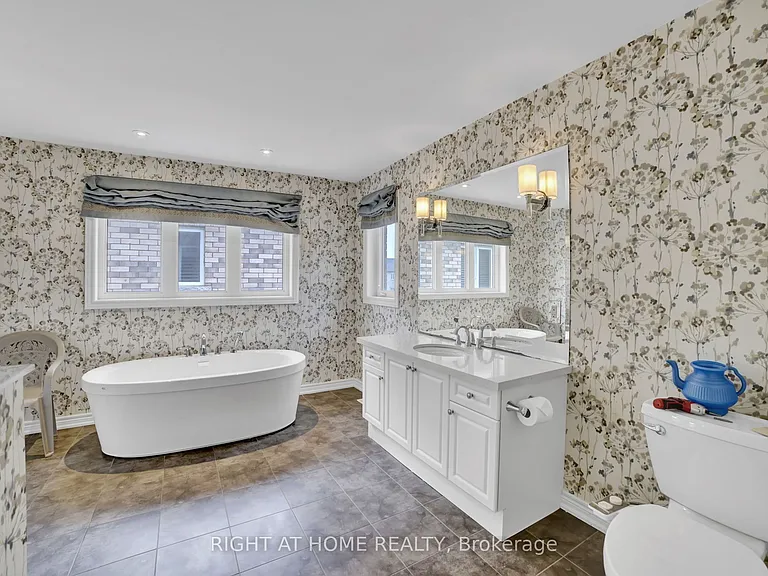 288 Raymond Rd — Photo 35