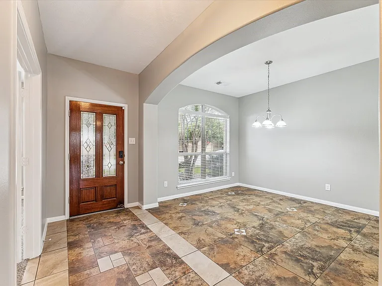 3122 Schumann Oaks Dr — Photo 3