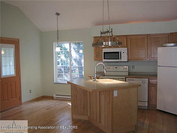 3rd image of 1416 Marquette St
