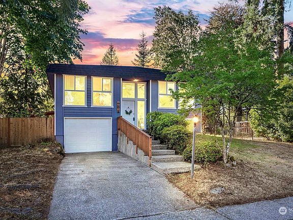 2nd image of 1609 Homann Drive SE