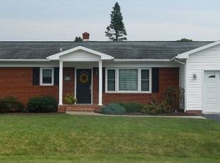 210 Sunset Dr, Dayton, VA 22821