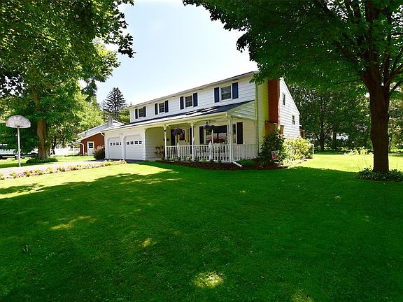 3rd image of 109 Lincoln Dr