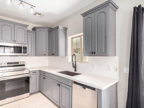 2402 E 5th St Unit 1718