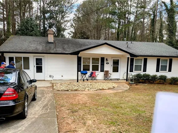 802 Ridge Ave, Stone Mountain, GA 30083