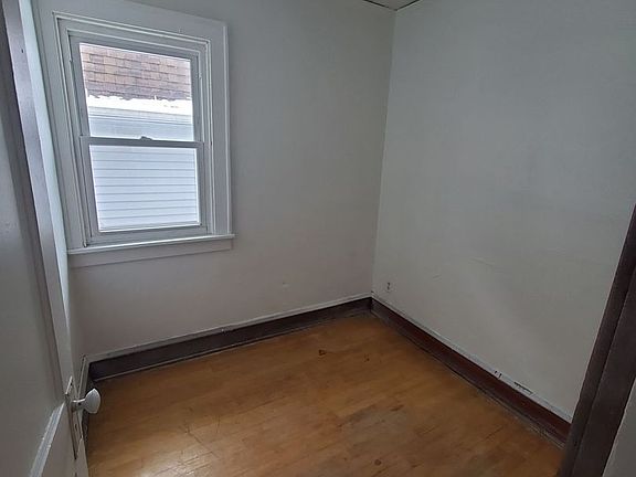 5th image of 2137 N 47th St