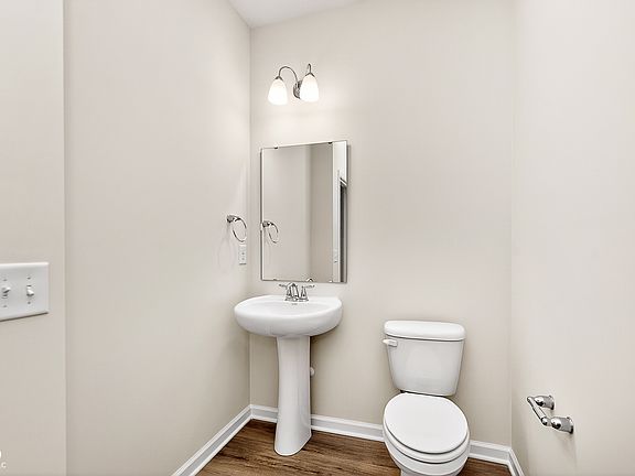 5th image of 6796 Jacone Dr