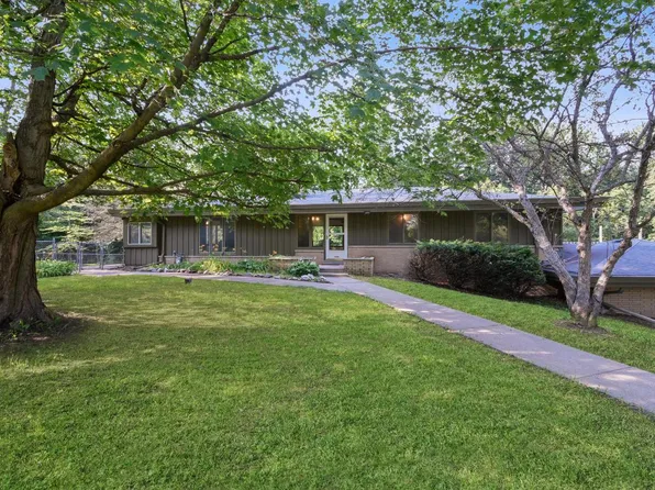 1056 Oconobanks DRIVE, Colgate, WI 53017