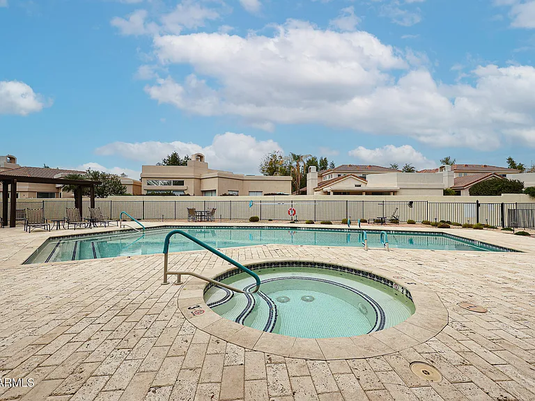 7720 N Pinesview Dr — Photo 39