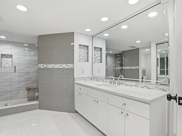5700 Mariner St #702 — Photo 36